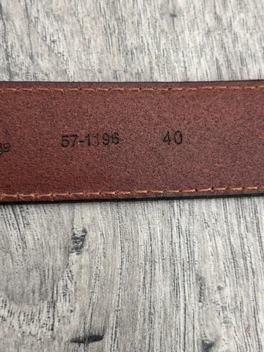 Eddie Bauer Brown Leather Belt Silver Buckle Size 40